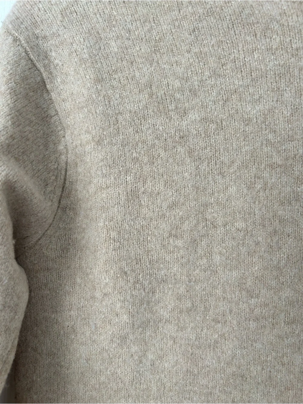 Uniqlo Beige Wool Sweater - Picture 4 of 4